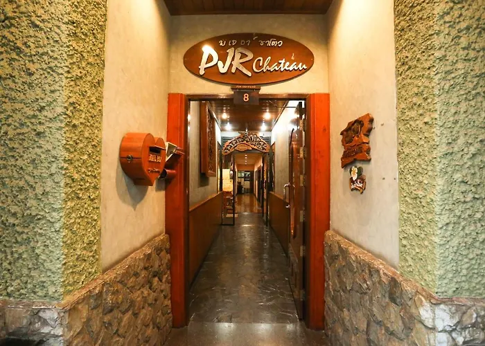 Pjr Chateau Hostel Bangkok