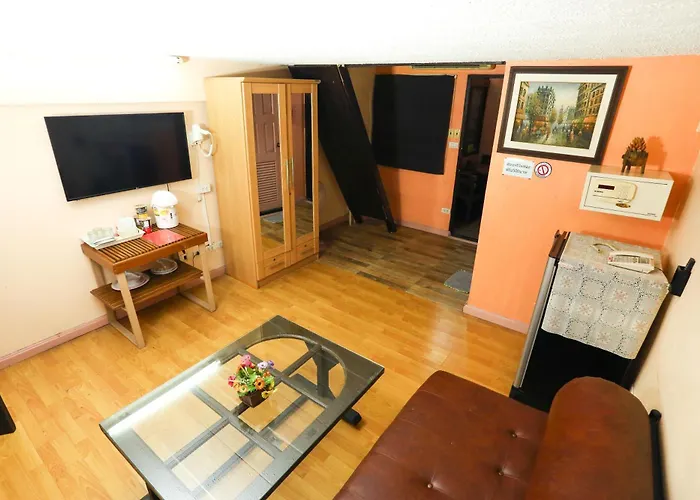 Hostel Pjr Chateau *