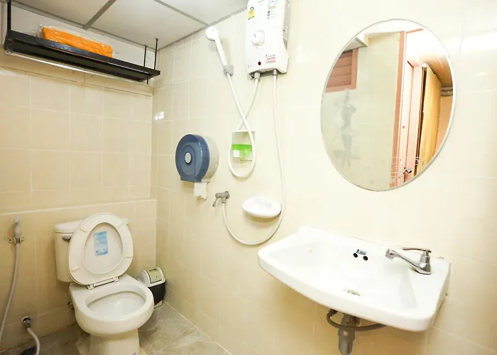 Hostel Pjr Chateau Bangkok